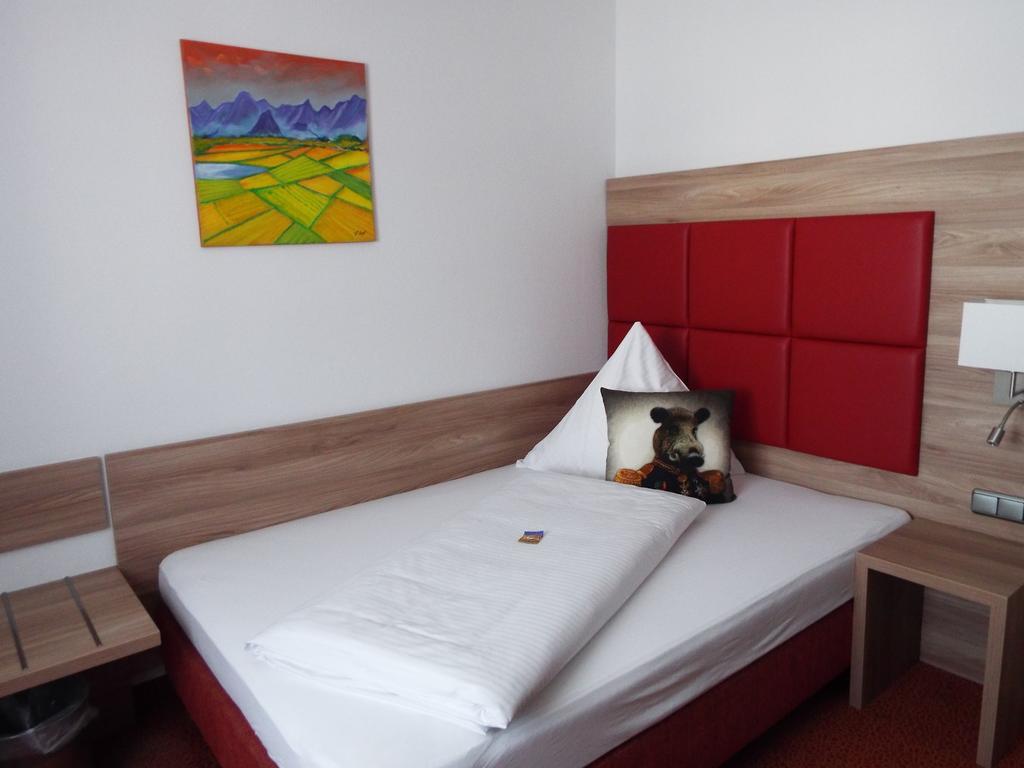 Hotel Isartaler Hof Wolfratshausen Δωμάτιο φωτογραφία